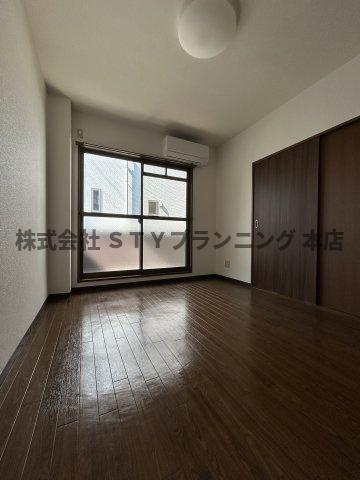 仲介手数料０円！キャッスルプラザ梵天の洋室