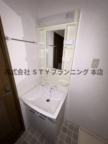 仲介手数料０円！キャッスルプラザ梵天の独立洗面台