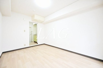 【居間・リビング】 | スカイコート都立大学 | 洋室のお部屋です。