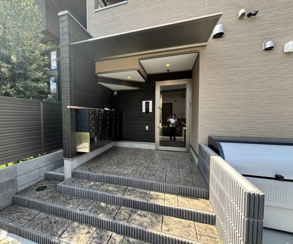 ガーデンヒルズ宮原のエントランス