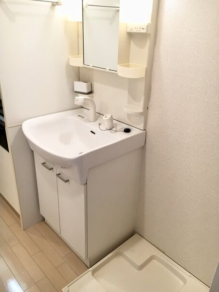 セントラルハイツ明野の洗面所|コンパクトで使いやすい洗面所