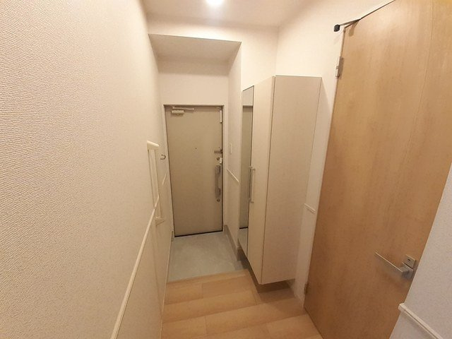 ウェルス暁の玄関|収納もある玄関です