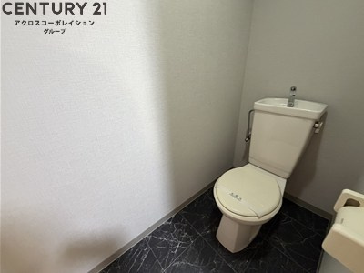 清潔感のあるトイレです