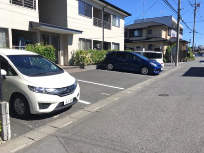 【駐車場】 | i・ris | 駐車場です