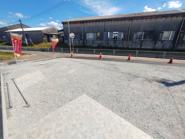 みやま市瀬高町下庄の新築一戸建の駐車場