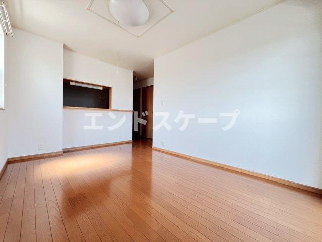 ベネット　ハウスＰの居間・リビング|高崎、前橋のお部屋探しはエンドスケープまで！お客様の理想お聞かせ下さい♪