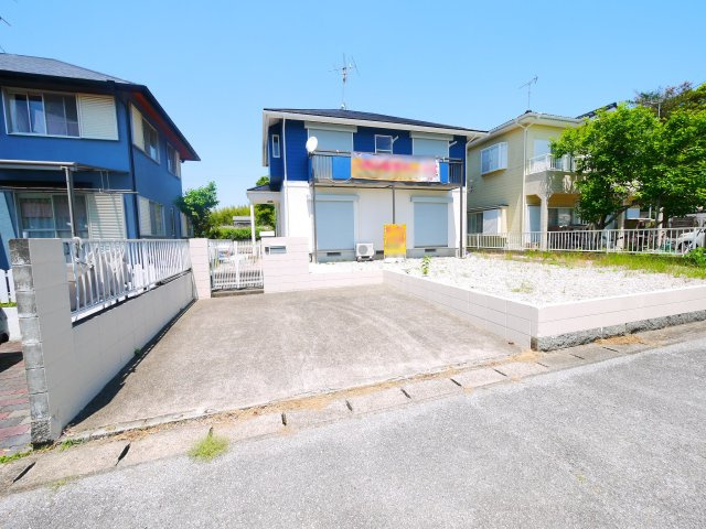 長生郡一宮町一宮　中古戸建の駐車場|内外装リフォーム済み令和8年1月 システムキッチン交換 駐車並列2台可能 一宮海岸車約10分