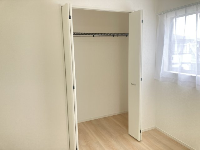 クレイドルガーデン前橋市稲荷新田町第３　４号棟の収納|２階洋室3収納です