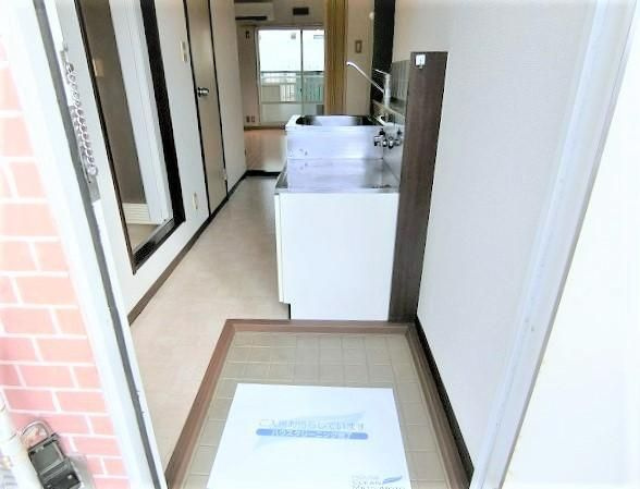 ウィンダムコートの玄関