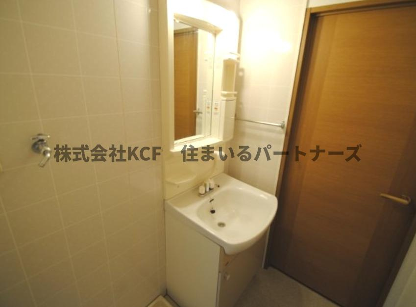 ハイネス迎野の洗面所|ゆったりとスペースのある洗面所