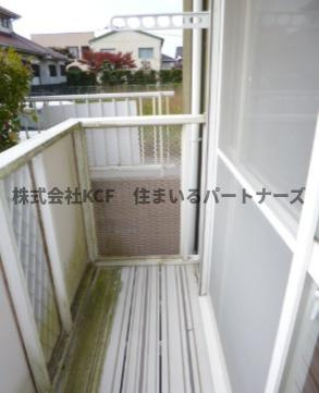 メゾンドクレールのバルコニー|暖かな日差しのふりそそぐバルコニー
