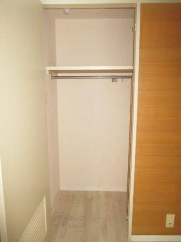 大和市柳橋２丁目の賃貸マンションの収納