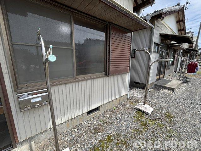 佐藤アパートの庭