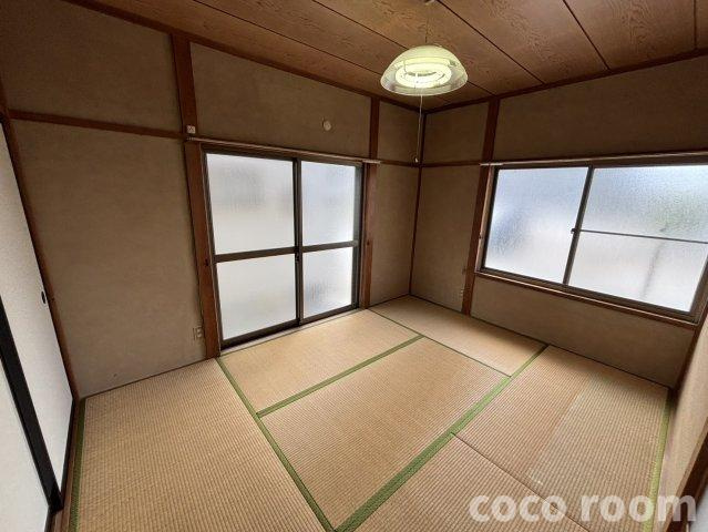 佐藤アパートの和室