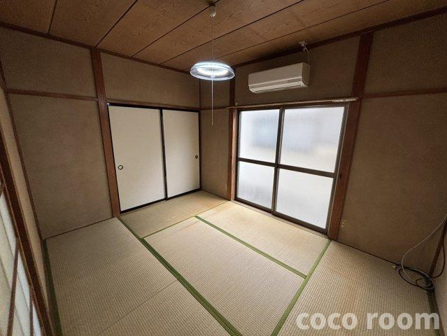 佐藤アパートの和室