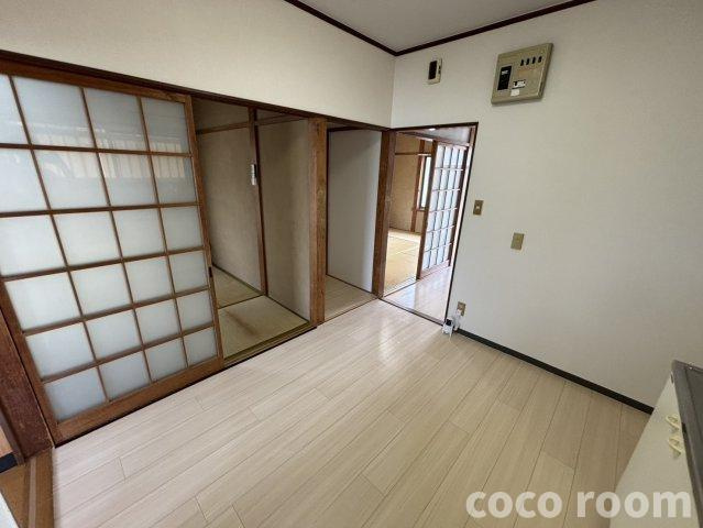 佐藤アパートの内装