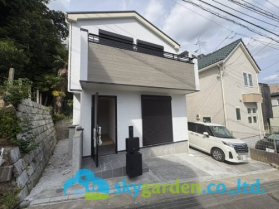 藤沢市花の木　新築戸建　全１棟の外観