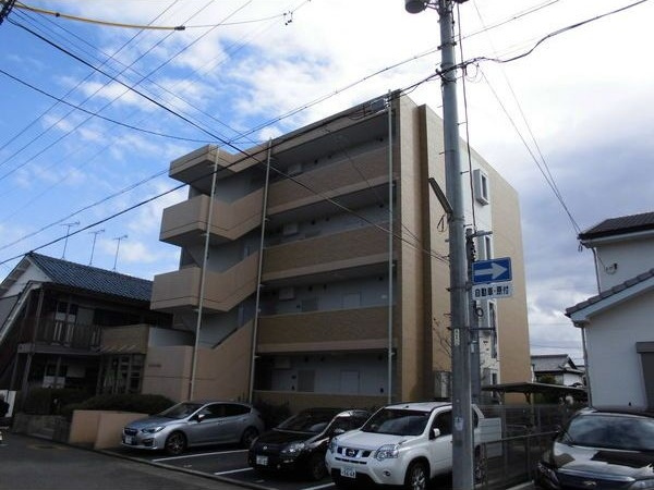 エトワール烏森の外観
