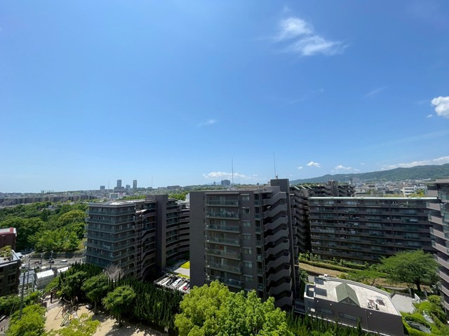 【展望】 | ローレルコート北千里 | エイブルだけの嬉しいサービス、ご用意しております。詳細は、お気軽に当社までお問合せ下さいませ！