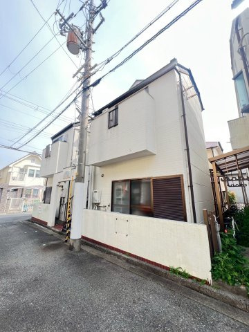 パレス甲東園の外観