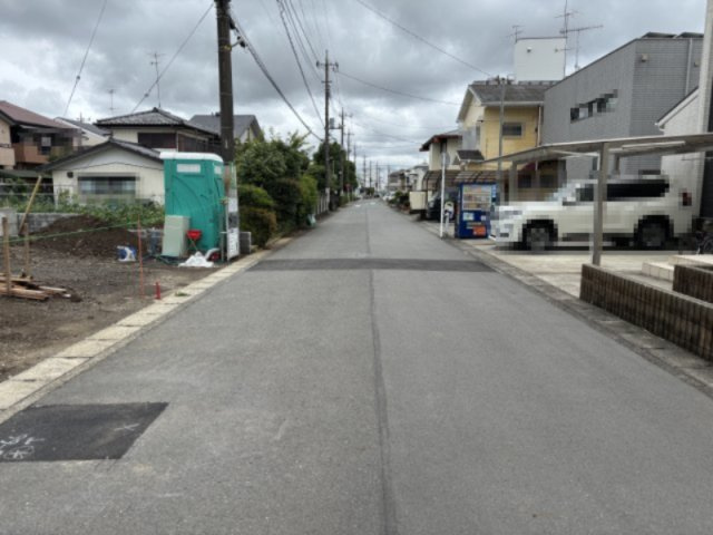 厚木市妻田西第15の前面道路含む現地写真|前面道路※2026年6月8日撮影