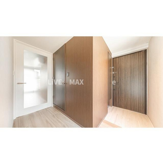 【玄関】ウェルスクエア初台