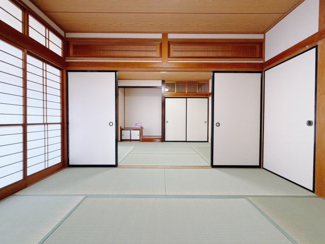 【中古戸建】太田市新田村田町の和室|■和室｜畳にはリラックス効果があるといわれています。フローリングでは感じることのできない圧倒的な寛ぎやすさを実感してください♪
