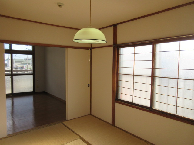 西８条ハイツの和室