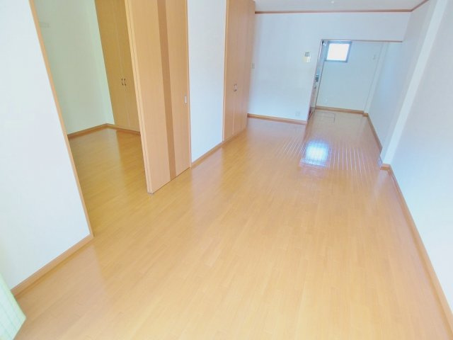 ベルジュⅠ番館の居間・リビング