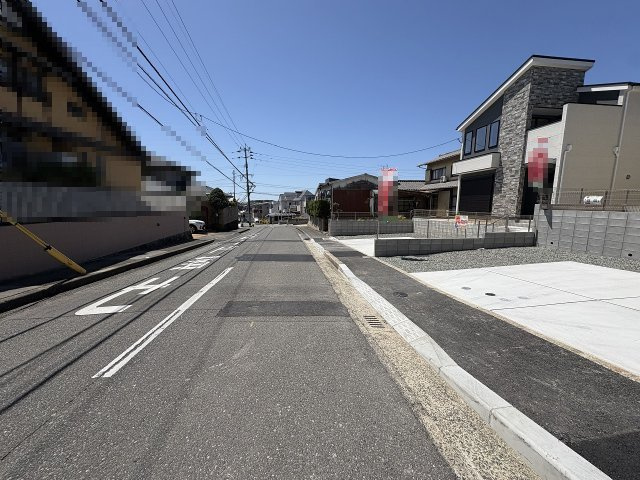 【その他】 | 福岡市東区美和台5丁目2期　2号棟（全2棟）【仲介手数料無料・0円】 | 現地写真。前面道路です。