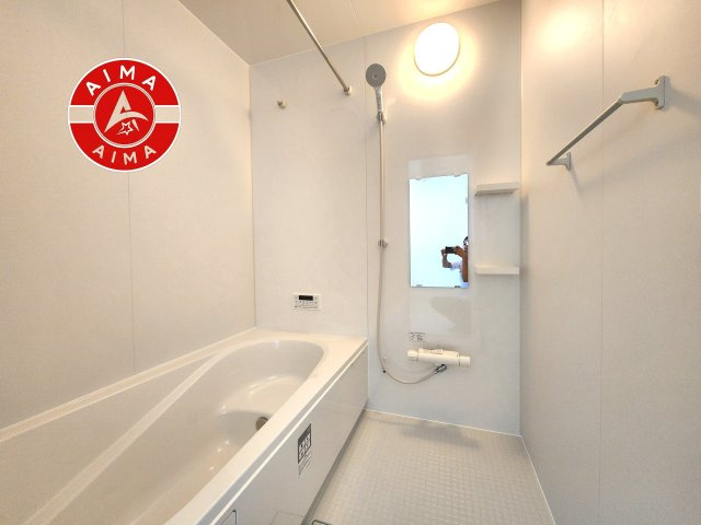 福岡市南区鶴田2丁目第7-1棟（1号棟）の内観：施工例|1日の疲れを癒してくれる広々バスルーム。雨の日のお洗濯にも大活躍な浴室乾燥機付です！