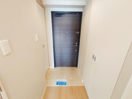 エスティメゾン千石の玄関