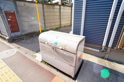 【その他共用部分】 | 洵 | 敷地内ごみ置き場です♪