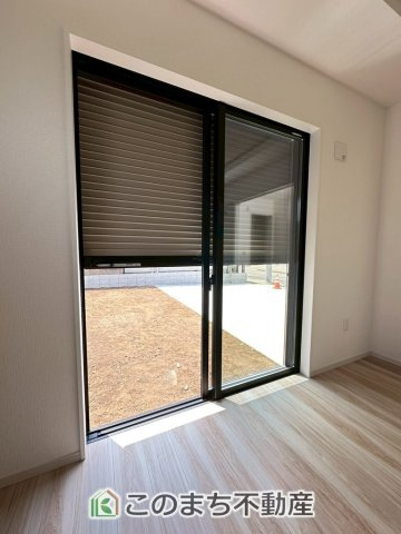 リガーレ宇都宮市江曽島町16期の設備|シャッター雨戸で防犯性アップ♪
