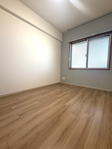 レスタージュ住道の洋室|明るく快適な洋室