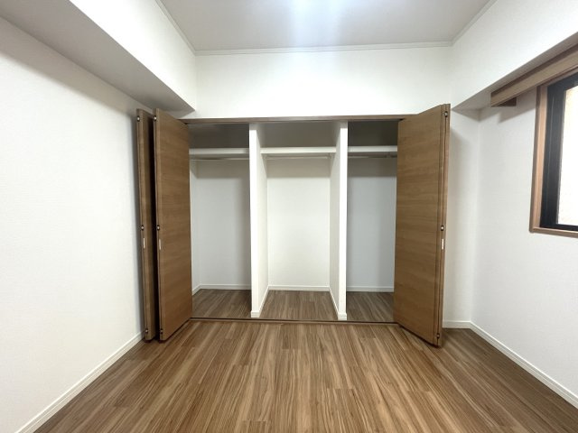 ステイツ天神東の収納|居室の収納が大きくて使いやすそうです☆
季節家電やお洋服が多い方も安心です☆