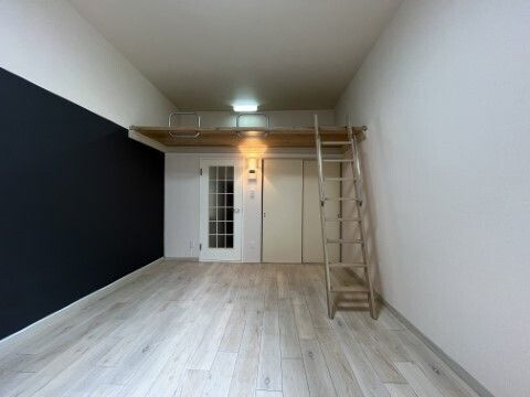 ラ・メール板宿の居間・リビング