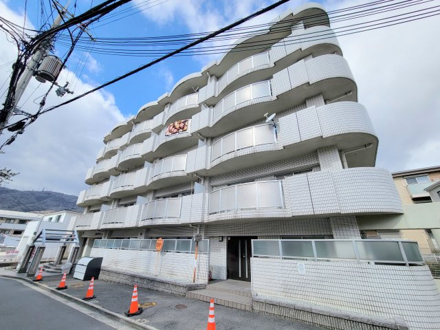 生駒市壱分町の賃貸マンション