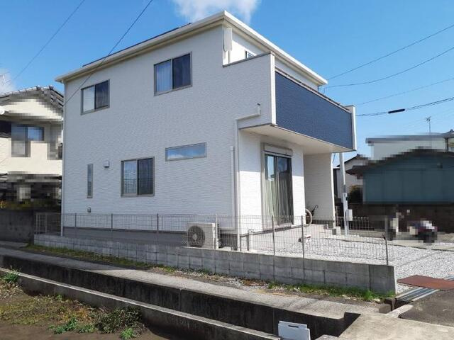 【耐震等級3☆太陽光＋蓄電池で節電☆】香南市野市町西野　中古一戸建ての外観|日当たり良好！太陽光パネル＋蓄電池で節電効果◎