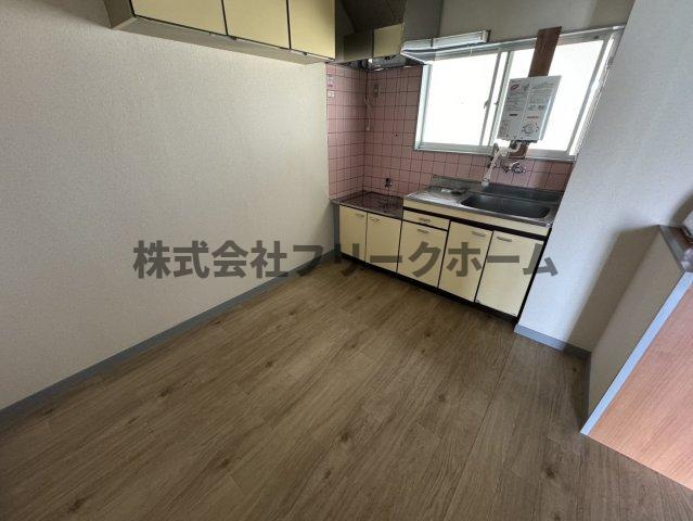 三鷹市牟礼６丁目の賃貸マンションの居間・リビング