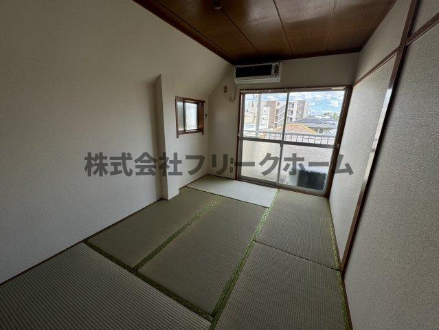 三鷹市牟礼６丁目の賃貸マンションの寝室