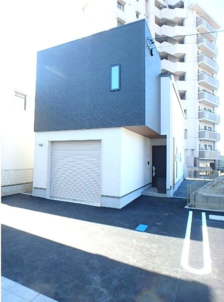リュクラージュ土橋Ａの駐車場
