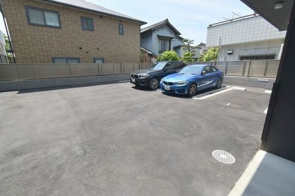 セントフィオーレの駐車場