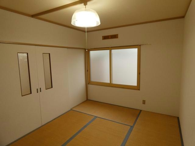 パークハイツ（鳥取大通）の居間・リビング