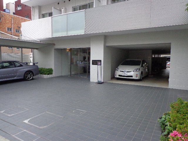 グランハイツ錦糸町の駐車場