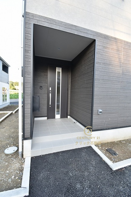 Cradlegarden　 常陸太田市増井町　第1　2の玄関|玄関周りも洗練されたデザインです。機能的な郵便受けも設置しております。