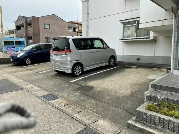 アリス一つ山の駐車場