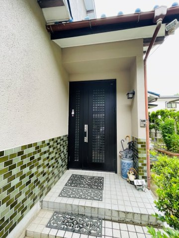 岡崎市滝町の玄関