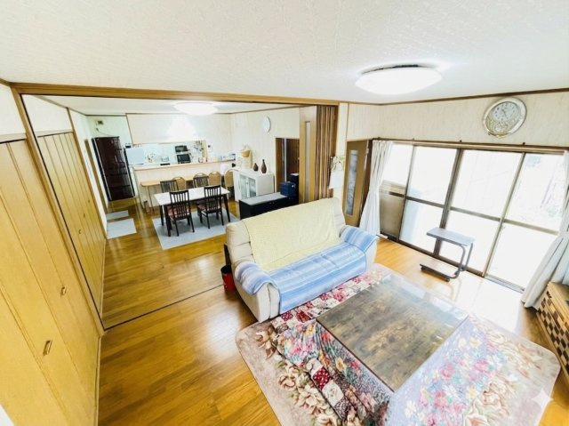 岡崎市滝町の居間・リビング