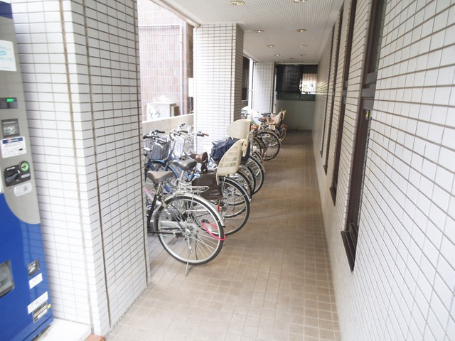 ＡＴエミネンスのその他共用部分|駐輪場は１Fにあります！